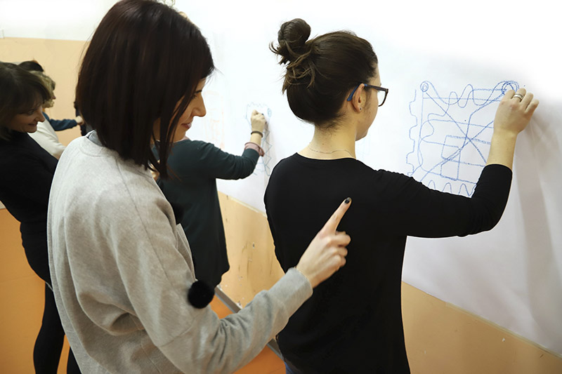 laboratorio gesti disegni movimento